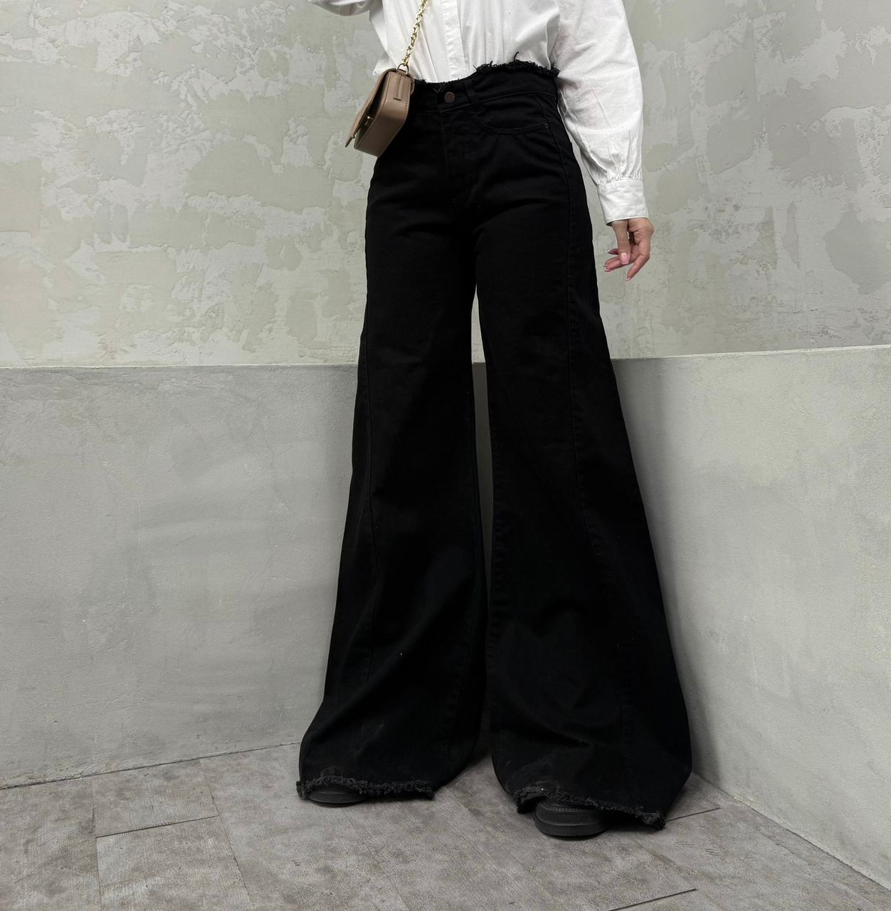 WhatsApp Image 2025-12-02 at 19.33.22 (1)